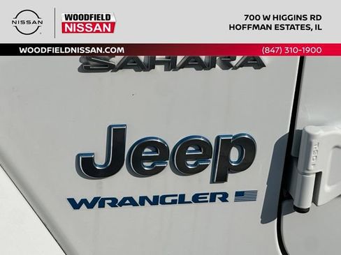 Used 2023 Jeep Wrangler Unlimited Sahara w/ Cold Weather Group AWD/4WD image 9