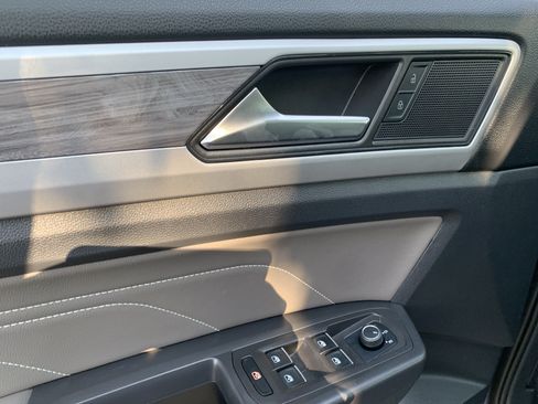 Used 2023 Volkswagen Atlas Cross Sport SE w/ Black Wheel Package FWD image 15