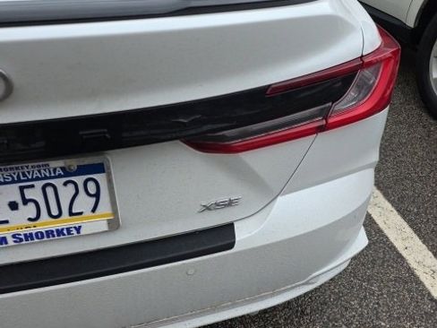 Used 2025 Toyota Camry image 7