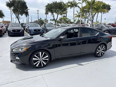 Used 2020 Nissan Altima 2.5 SR FWD image 10
