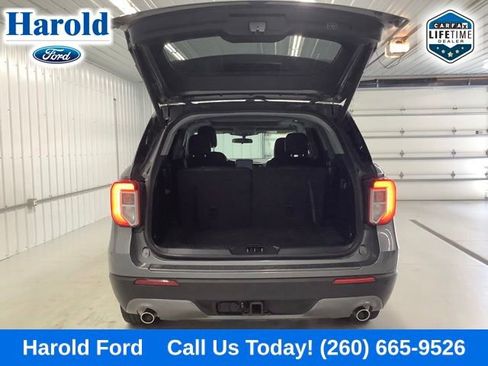 Used 2023 Ford Explorer XLT w/ Equipment Group 202A AWD/4WD image 6