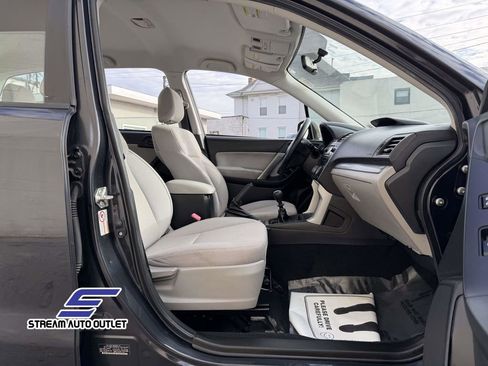 Used 2014 Subaru Forester 2.5i image 13