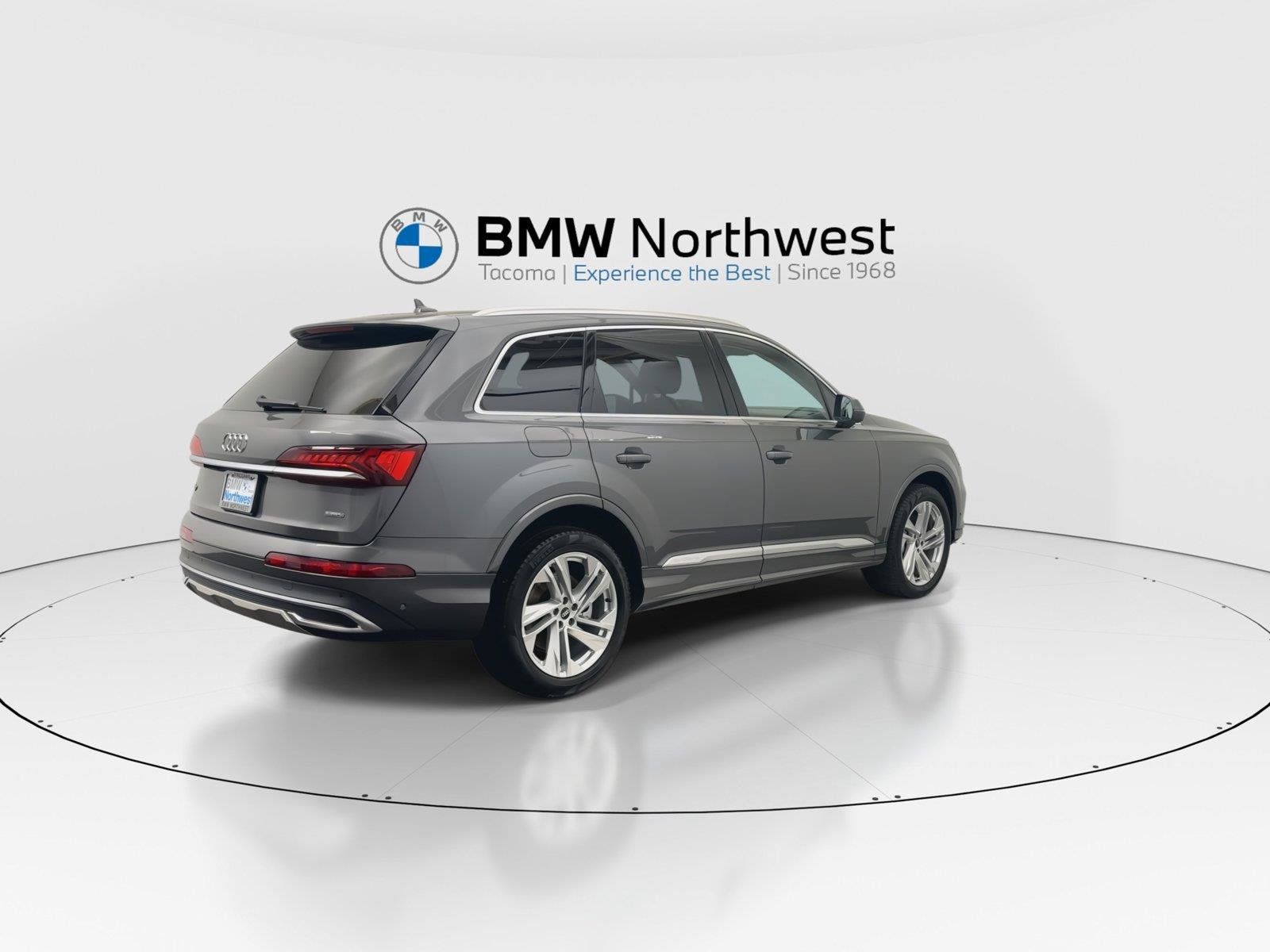 Used 2022 Audi Q7 3.0T Premium Plus w/ Premium Plus Package AWD/4WD image 4