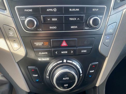 Used 2018 Hyundai Santa Fe Sport image 14