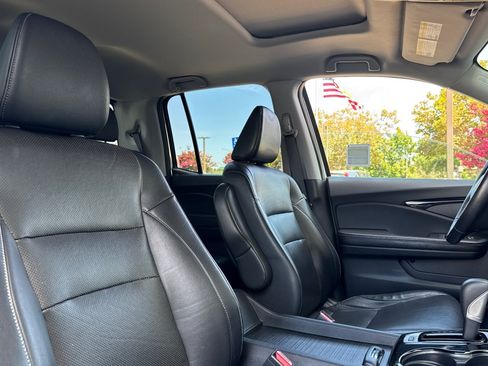 Used 2017 Honda Ridgeline RTL-E image 32