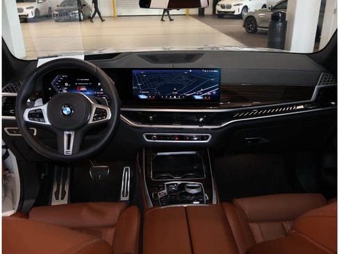 Used 2025 BMW X7 M60i w/ Executive Package AWD/4WD image 20