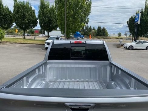Used 2021 RAM 1500 Laramie AWD/4WD image 10