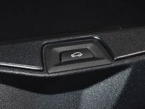 New 2026 BMW X5 xDrive40i w/ Executive Package image 30