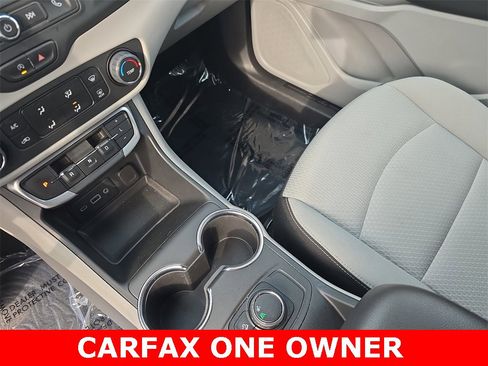 Used 2024 GMC Terrain SLE image 25