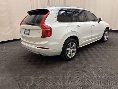 Used 2020 Volvo XC90 T6 Momentum image 5