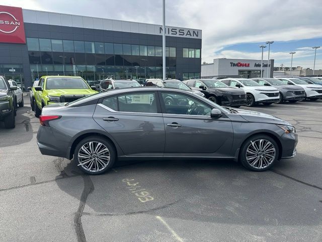 New 2026 Nissan Altima 2.5 SV w/ SV Premium Package AWD/4WD image 13