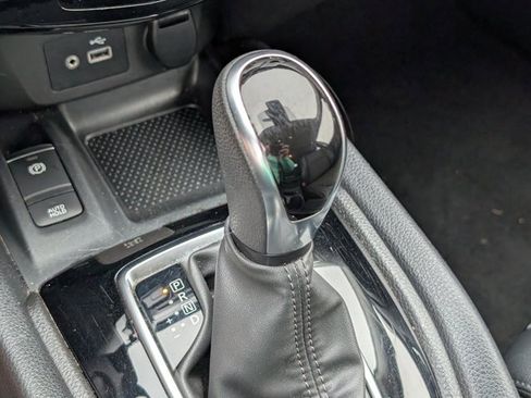 Used 2022 Nissan Rogue Sport SV w/ Technology Package image 27