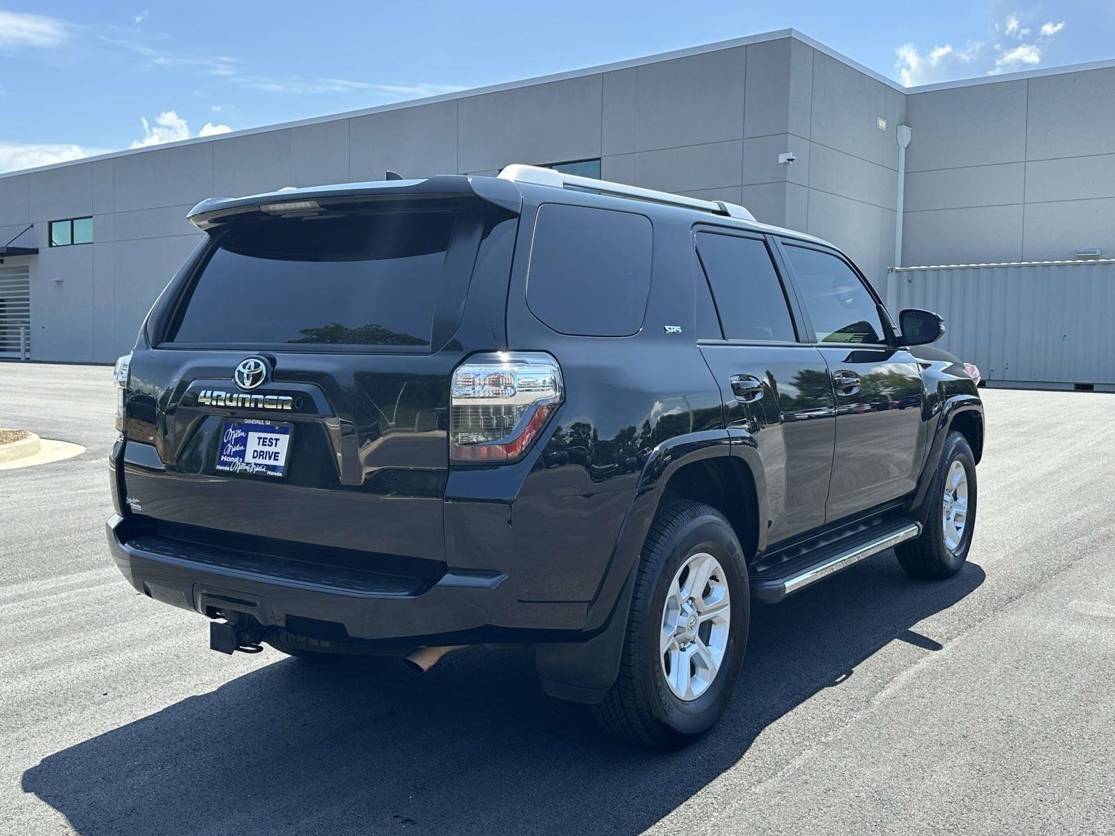 Used 2017 Toyota 4Runner SR5 Premium AWD/4WD image 26