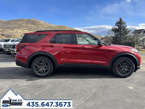 New 2026 Ford Explorer ST-Line w/ ST-Line Street Pack image 25