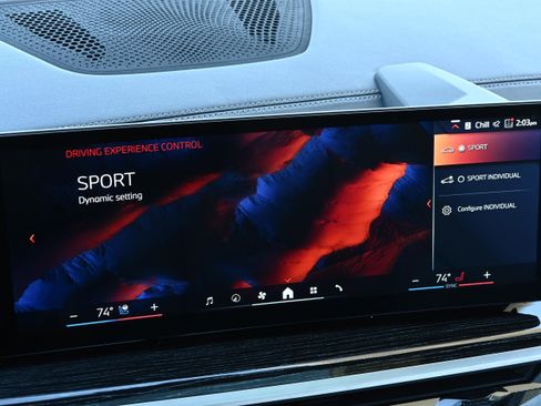 Certified 2025 BMW X7 xDrive40i w/ Executive Package image 35