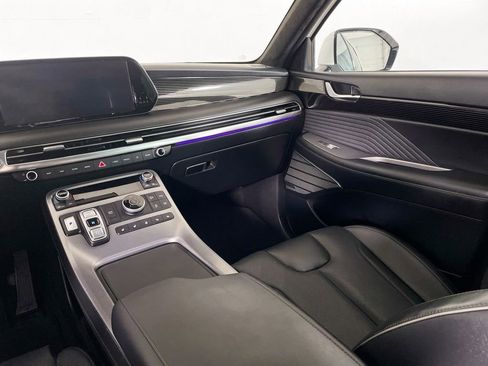 Used 2024 Hyundai Palisade Calligraphy image 40