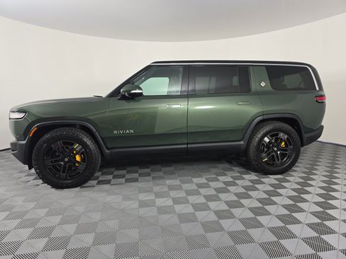 Used 2023 Rivian R1S Adventure AWD/4WD image 2