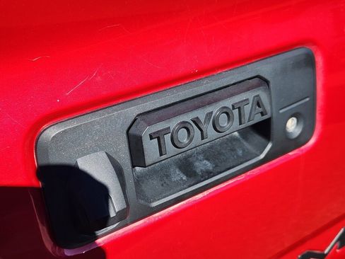 Used 2021 Toyota Tacoma SR image 11