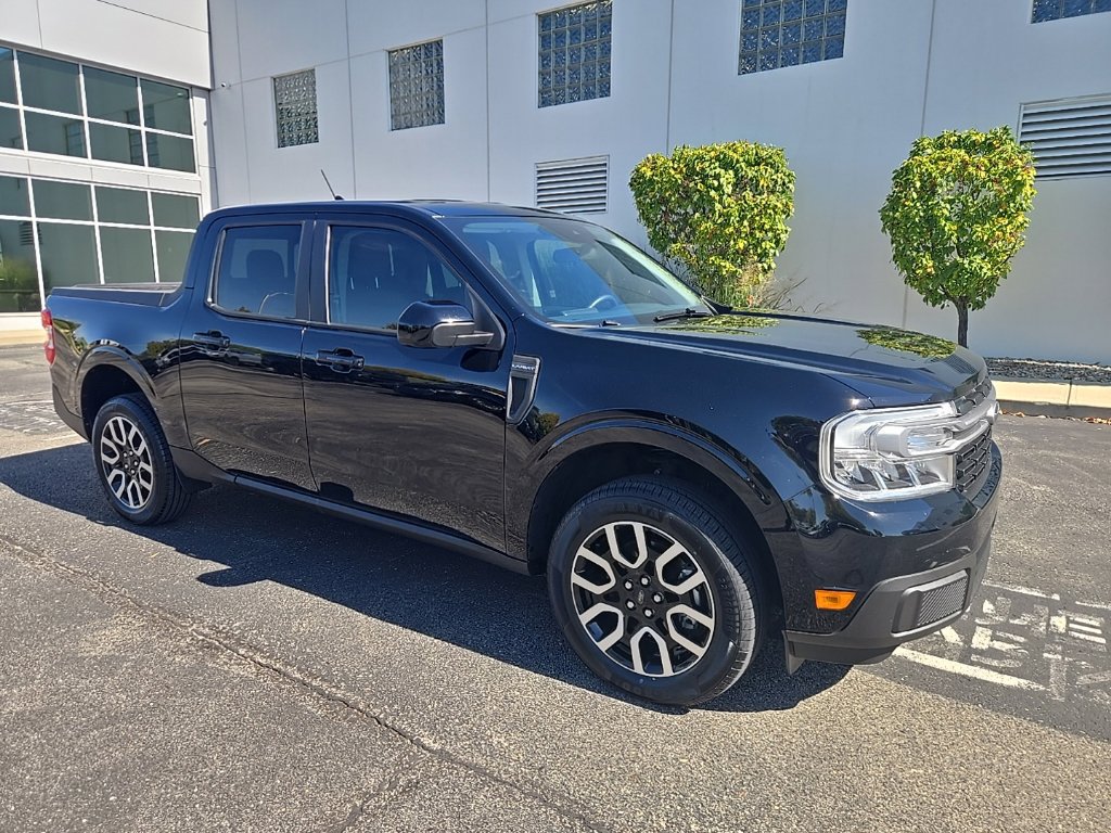 Used 2023 Ford Maverick Lariat FWD image 4