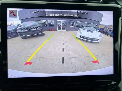Certified 2025 Jeep Grand Cherokee Limited w/ Black Appearance Package AWD/4WD image 29