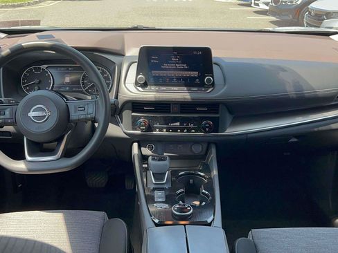 Used 2023 Nissan Rogue SV AWD/4WD image 27