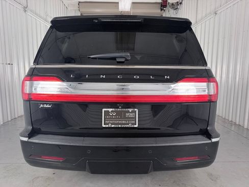 Used 2019 Lincoln Navigator Reserve AWD/4WD image 6