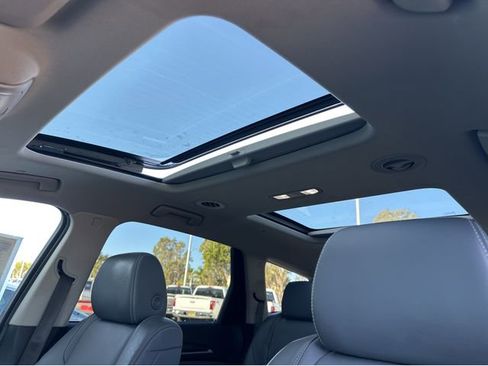 Used 2019 Buick Enclave Essence image 15