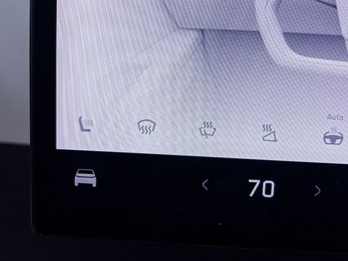 Used 2024 Tesla Cybertruck AWD Crew Cab image 23