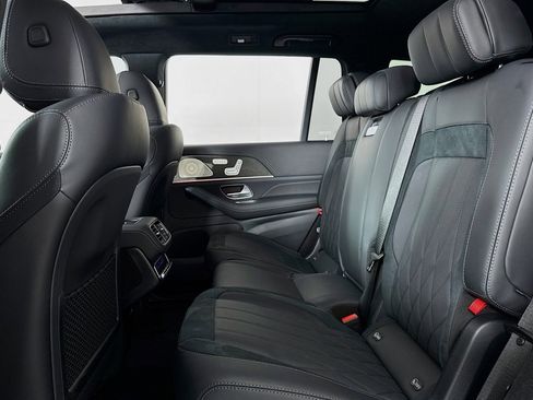 Certified 2025 Mercedes-Benz GLS 63 AMG 4MATIC image 8