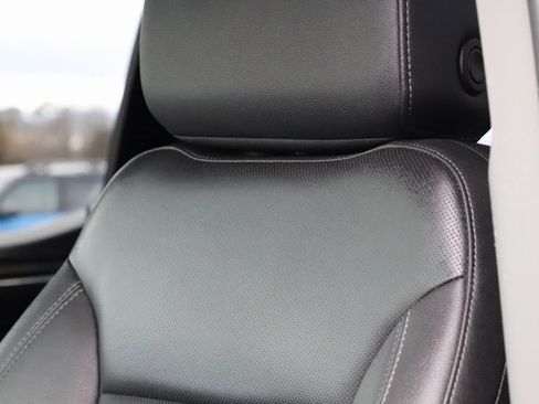 Used 2025 GMC Sierra 1500 SLT image 15