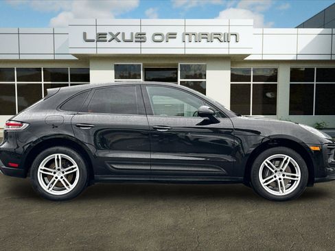 Used 2024 Porsche Macan AWD/4WD image 7