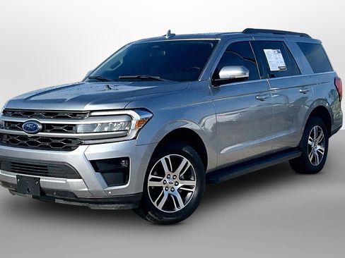 Used 2024 Ford Expedition XLT RWD image 13
