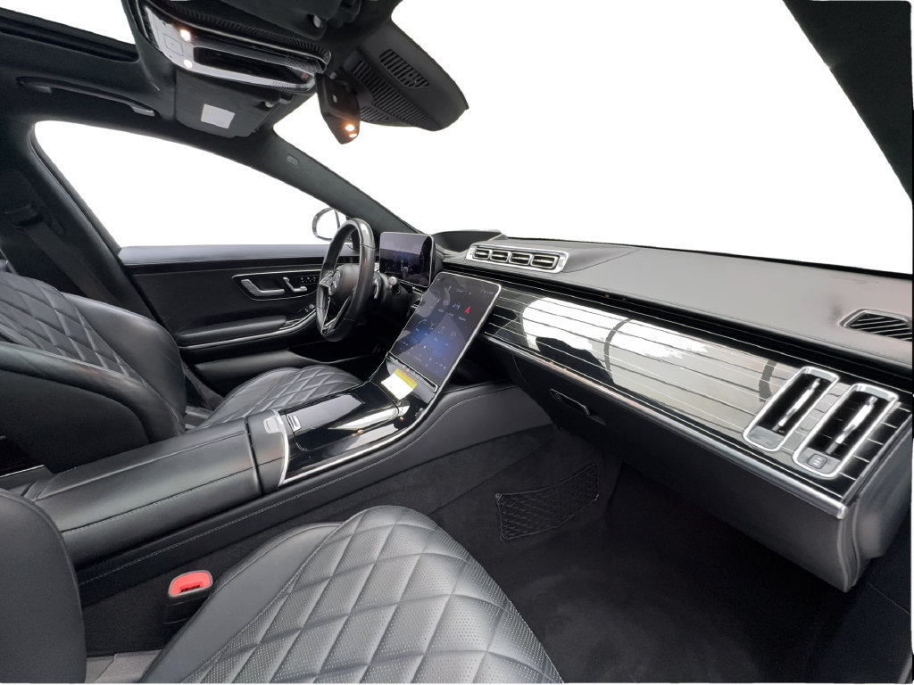 Used 2022 Mercedes-Benz S 500 4MATIC w/ AMG Line Package image 33