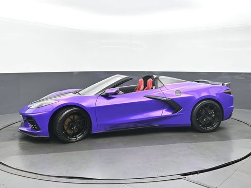 Used 2021 Chevrolet Corvette Stingray Preferred Conv w/ Z51 Performance Package RWD image 6