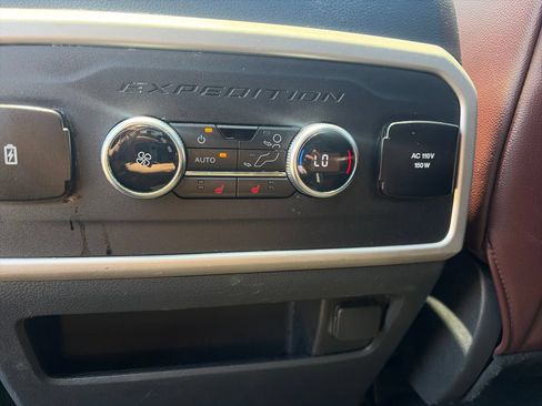 Used 2023 Ford Expedition Max Limited AWD/4WD image 25