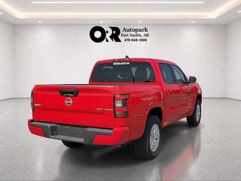 Used 2023 Nissan Frontier SV AWD/4WD image 5
