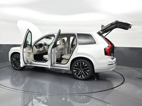 New 2026 Volvo XC90 T8 Ultra w/ Protection Package Premier AWD/4WD image 33
