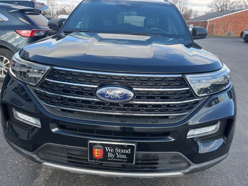 Used 2020 Ford Explorer XLT w/ Equipment Group 202A image 7