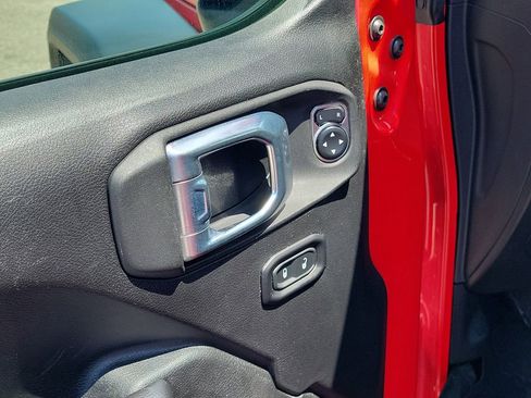 Used 2021 Jeep Gladiator Rubicon AWD/4WD image 23