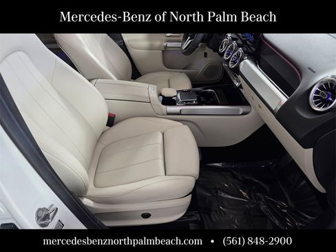 Certified 2022 Mercedes-Benz GLB 250 image 30