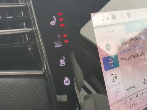 Used 2025 Jeep Wagoneer Series III w/ Premium Group I image 24