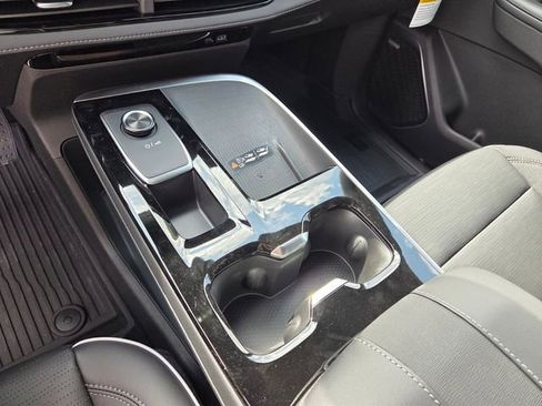 New 2026 Buick Enclave Sport Touring w/ Power Package FWD image 27