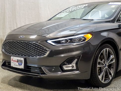 Certified 2019 Ford Fusion Titanium FWD image 4