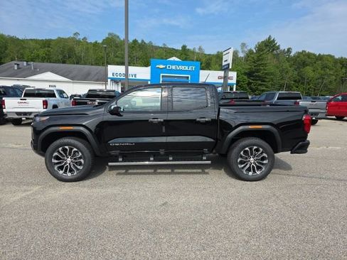 New 2026 GMC Canyon Denali w/ LPO, Black Badging Package AWD/4WD image 4