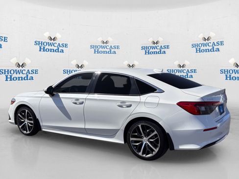 Certified 2024 Honda Civic Touring image 5