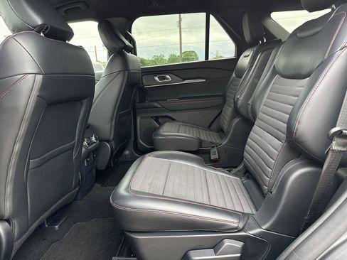 Used 2025 Ford Explorer ST-Line AWD/4WD image 24