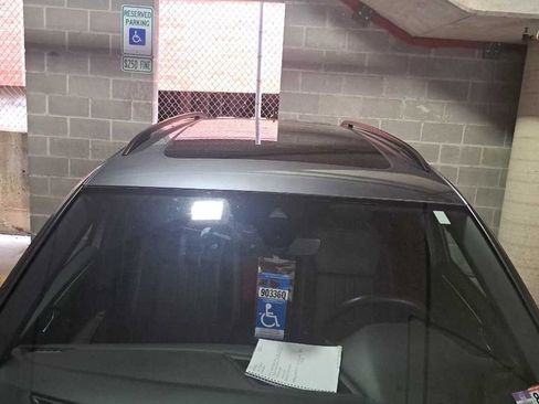 Certified 2023 Volkswagen Tiguan SE R-Line image 24