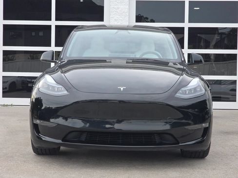 Used 2024 Tesla Model Y Performance AWD/4WD image 10