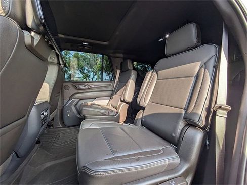 Used 2021 GMC Yukon Denali w/ Denali Ultimate Package image 14
