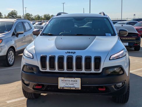 Used 2017 Jeep Cherokee Trailhawk w/ Comfort/Convenience Group image 8